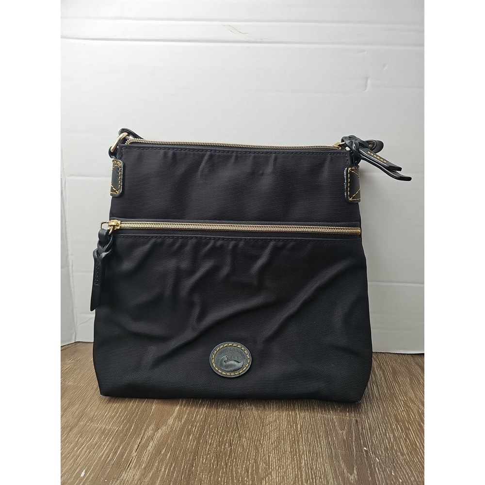 Dooney & Bourke Black Nylon/Leather Lightweight Classic Travel  Bag